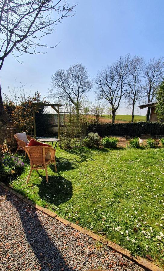 Вилла Le Petit Hameau Boffles Экстерьер фото