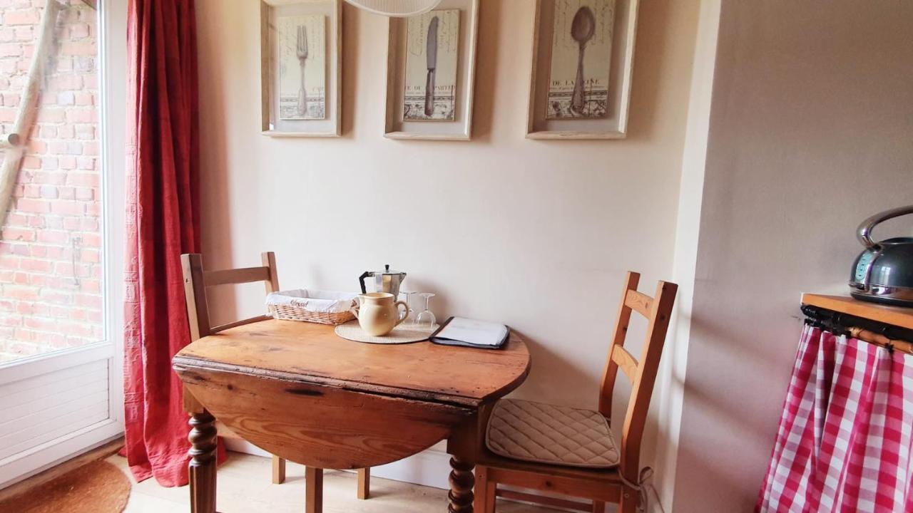 Вилла Le Petit Hameau Boffles Экстерьер фото